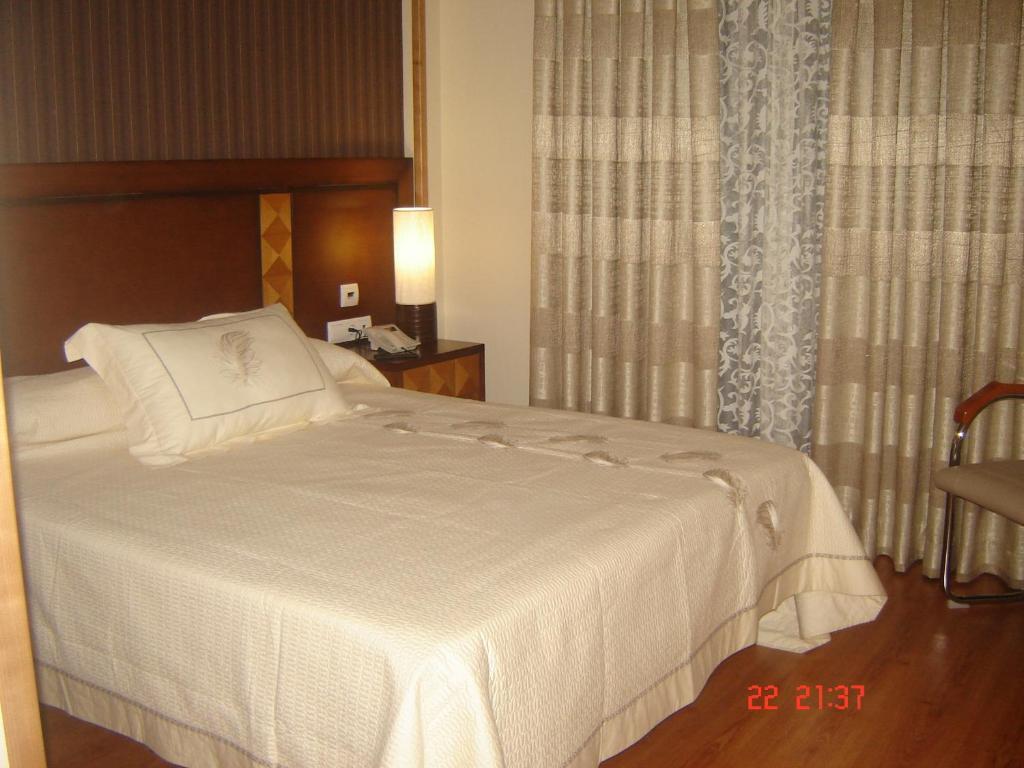 Hotel Ciudad De Martos Quarto foto